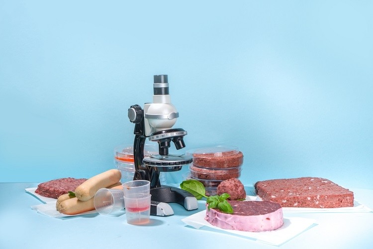 https://www.foodnavigator.com/var/wrbm_gb_food_pharma/storage/images/_aliases/wrbm_large/publications/food-beverage-nutrition/foodnavigator.com/article/2023/01/10/consumer-perceptions-how-does-cell-based-meat-compare-to-plant-based-insects-and-meat-itself/16067111-1-eng-GB/Consumer-perceptions-How-does-cell-based-meat-compare-to-plant-based-insects-and-meat-itself.jpg